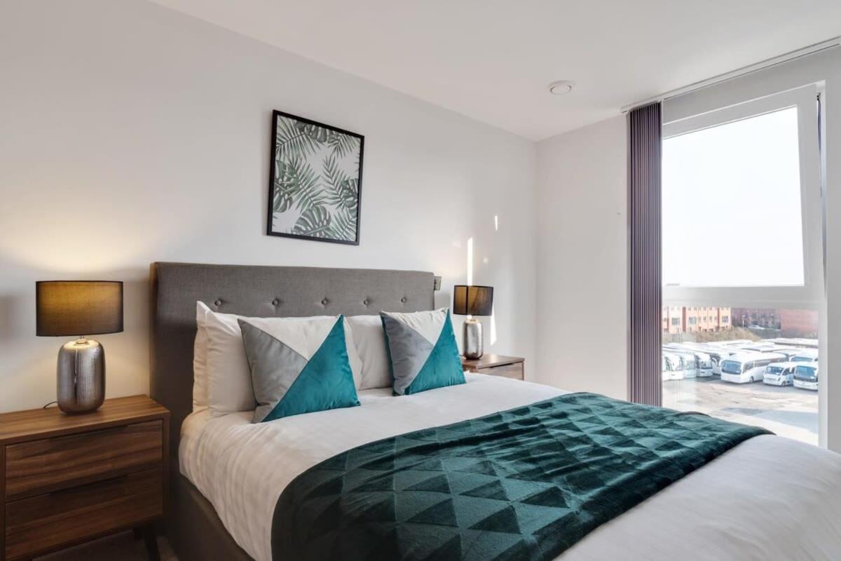 Beautiful 2 Bed Apartment In A Converted Mill Leeds  Bagian luar foto